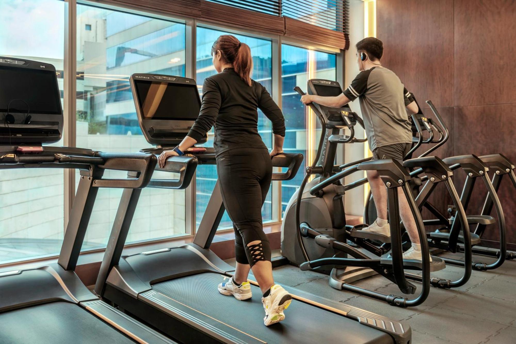 The H Dubai Hotel Exterior photo A treadmill
