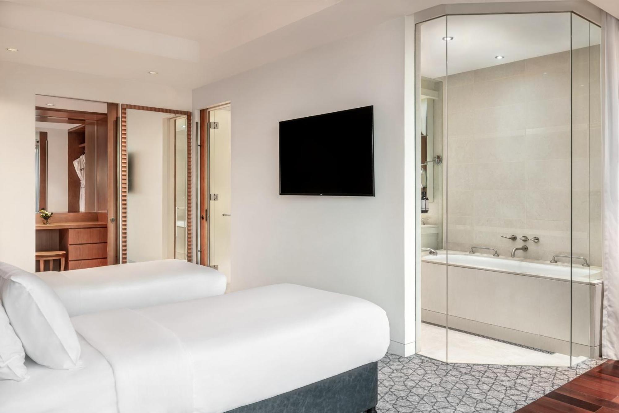 The H Dubai Hotel Exterior photo A room at the hotel