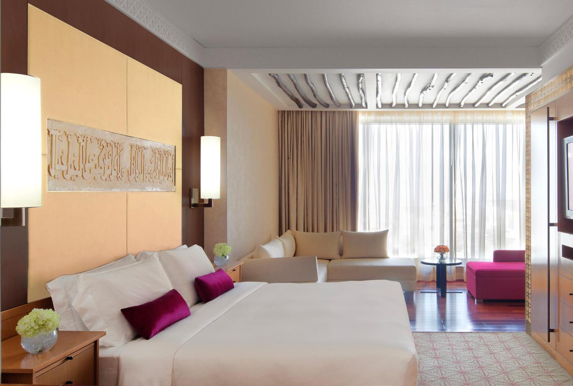 The H Dubai Hotel Exterior photo A room at the hotel